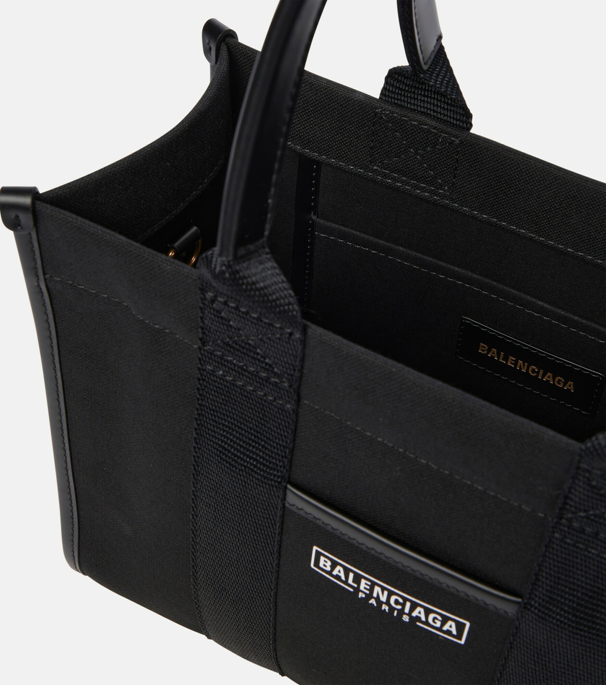 【BALENCIAGA】HARDWARE TOTE BAG Balenciaga Hardware Tote Bag | italist
