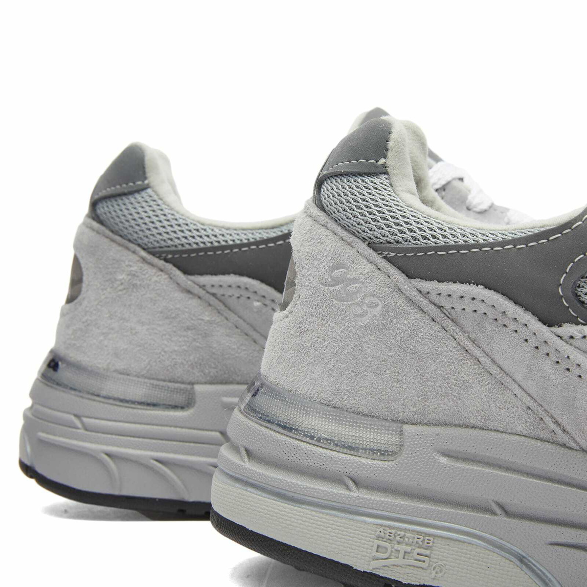 New Balance Men's M993GL - Made in USA Sneakers in Grey New Balance