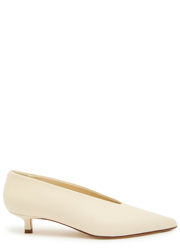 Photo: Aeyde Clara 40 Leather Pumps