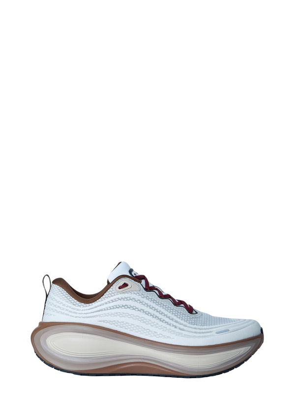 Photo: Nike Vomero Plus QS Sneakers