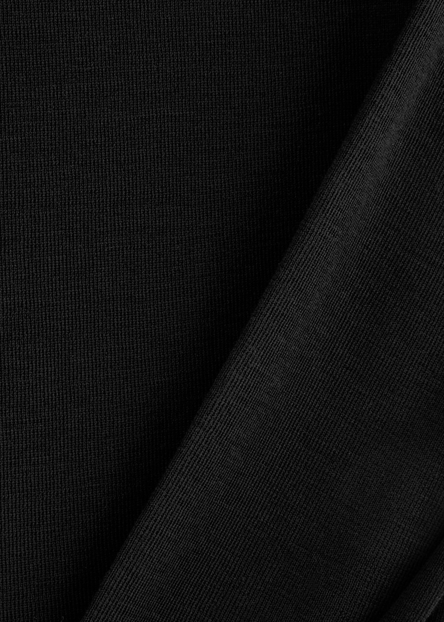 Aexae Wool top Black