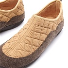 Guru's Roomshoes Men's Gurus Roomshoes Quilted Slip On Houseshoe in Beige/Brown