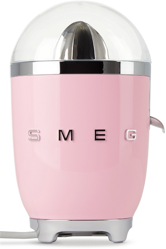 Photo: SMEG Pink Retro-Style Citrus Juicer