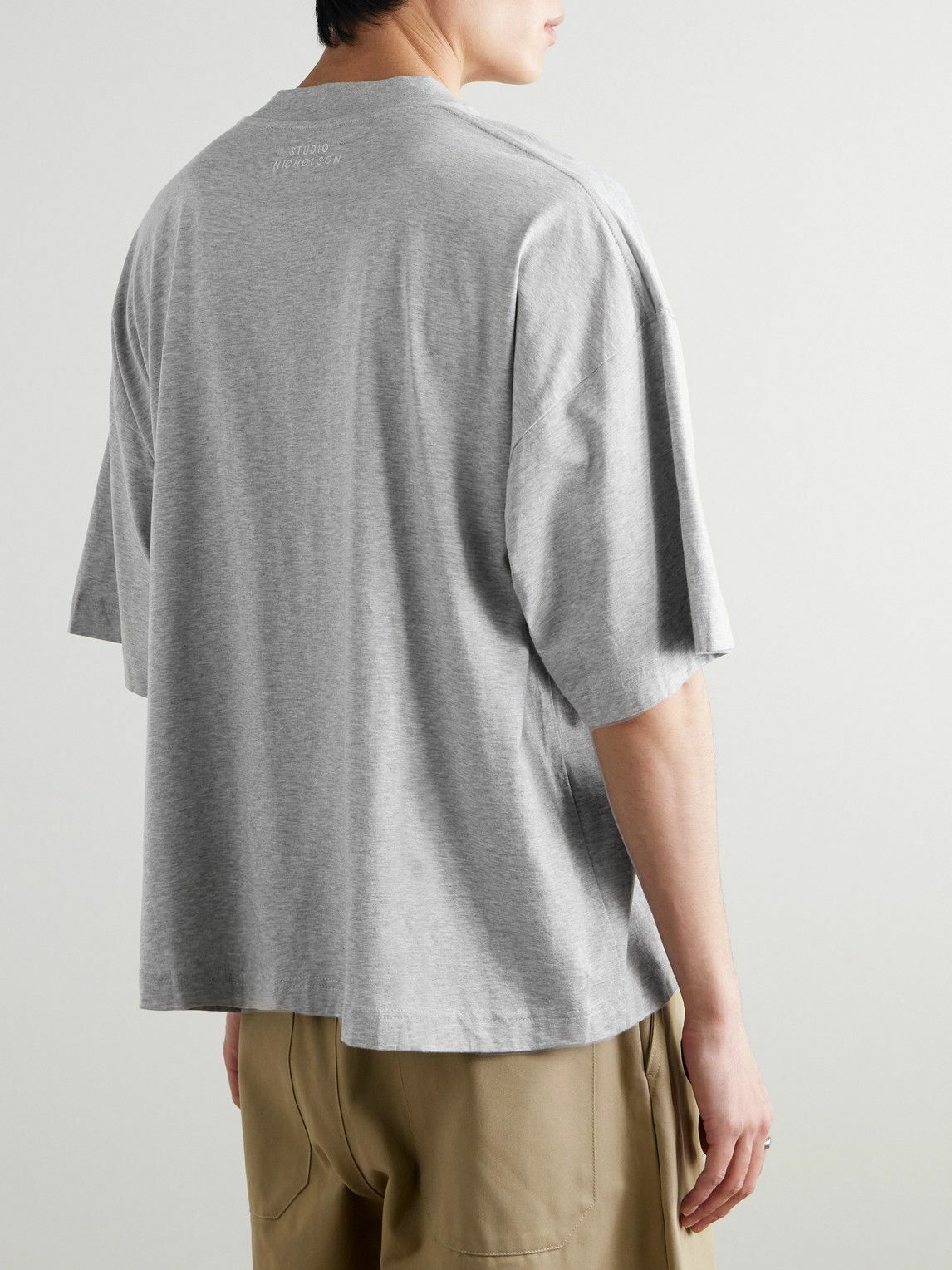 トップス STUDIO NICHOLSON PRINTED OVERSIZED SHIRT Studio Nicholson Logo printed oversized t-shirt | The