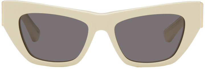 Photo: Bottega Veneta Yellow Cat-Eye Sunglasses