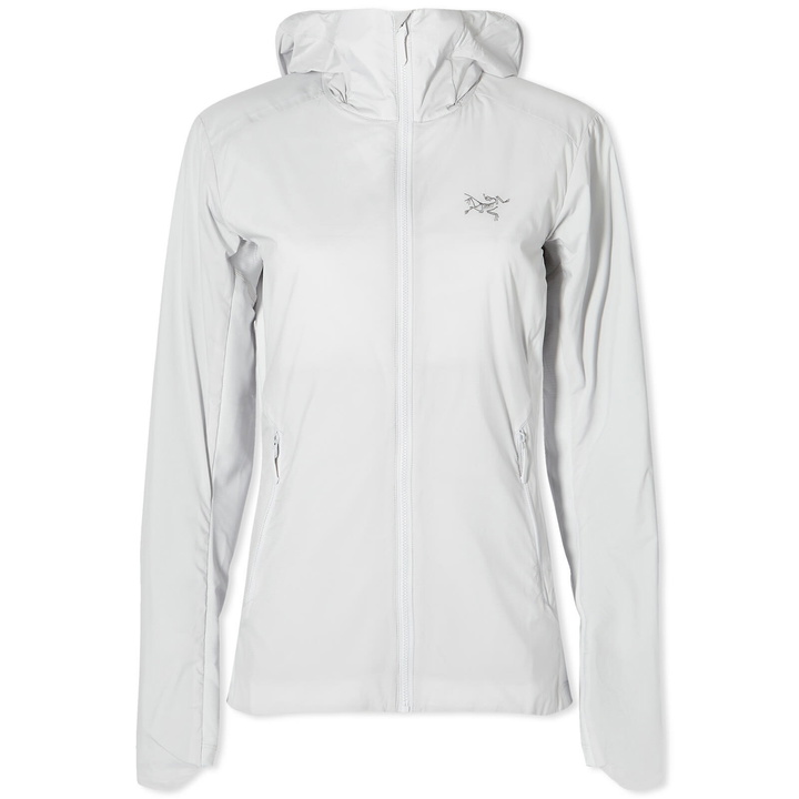 Photo: Arc'teryx Women's Atom Lightweight Hoodie Jacket in Solitude