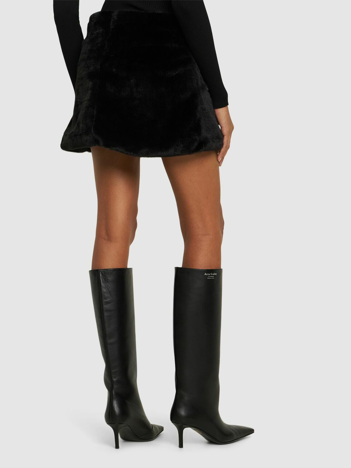 WEWOREWHAT Plush Mini Skirt