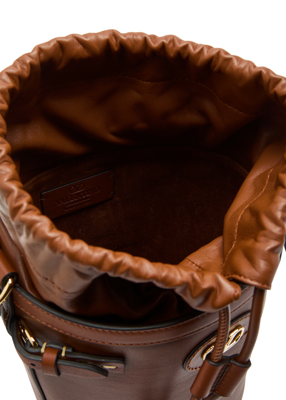 Valentino Garavani Logo-plaque Leather Drawstring Bucket bag - Brown - One Size