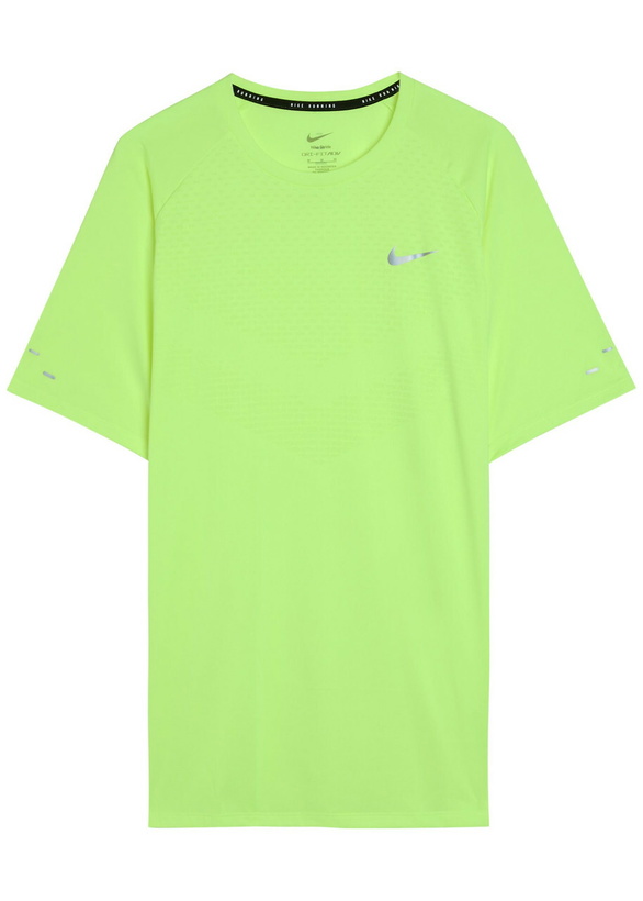 Photo: Nike Stride Dri-fit Adv Running T-shirt Green
