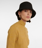 Bottega Veneta - Quilted nylon bucket hat