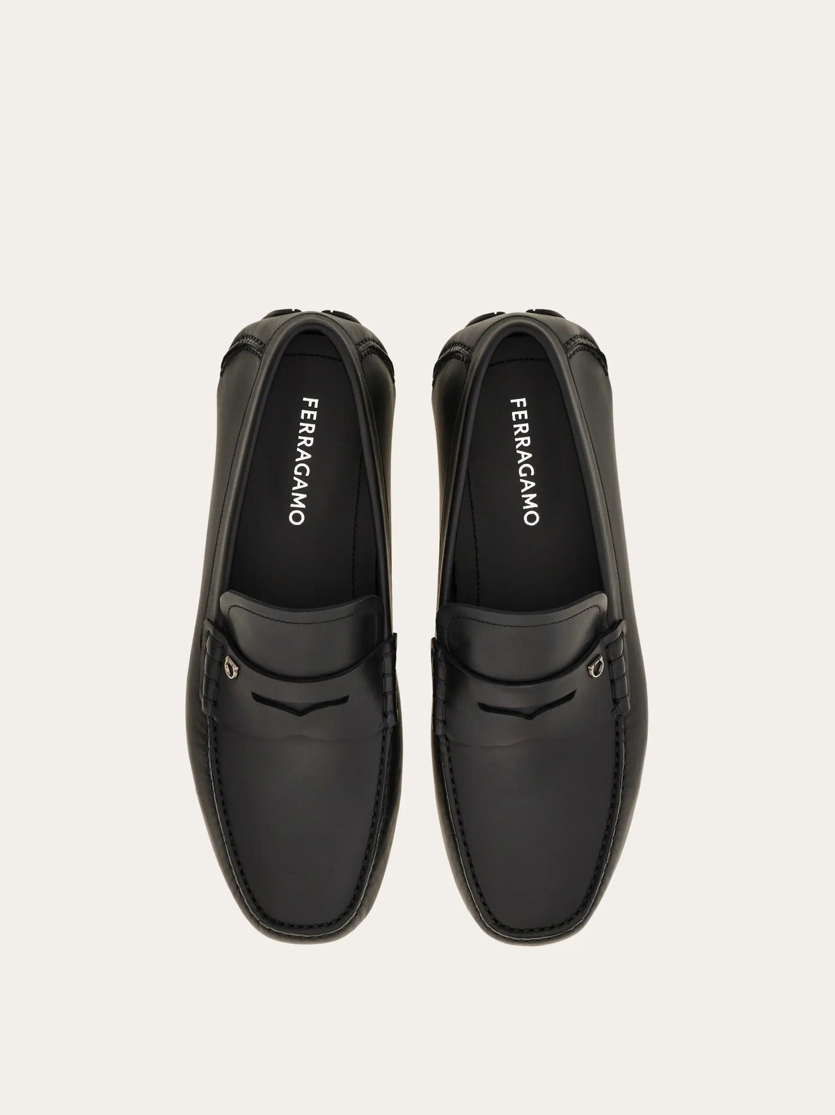Ferragamo Mens Penny driver in Black