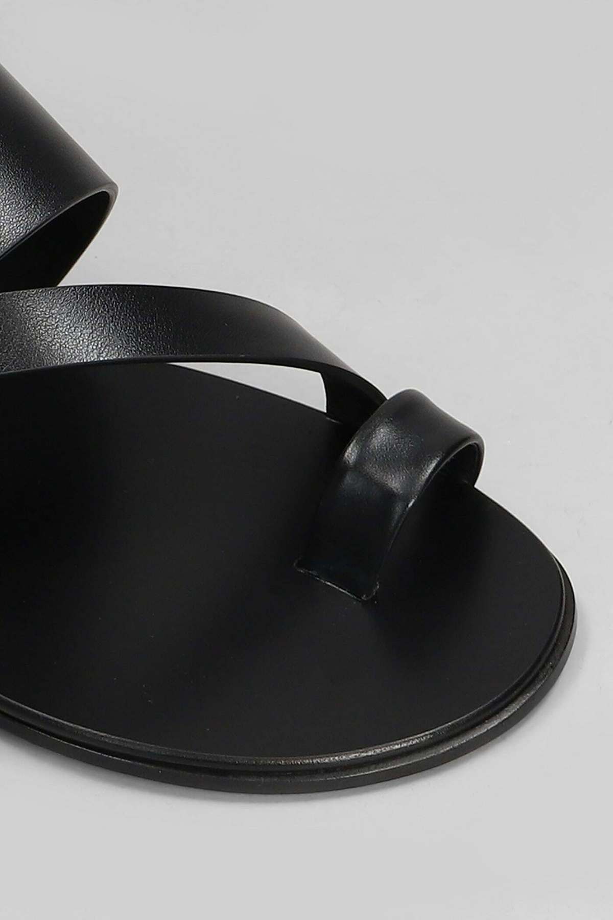 Giuseppe Zanotti Sandals In Black Leather