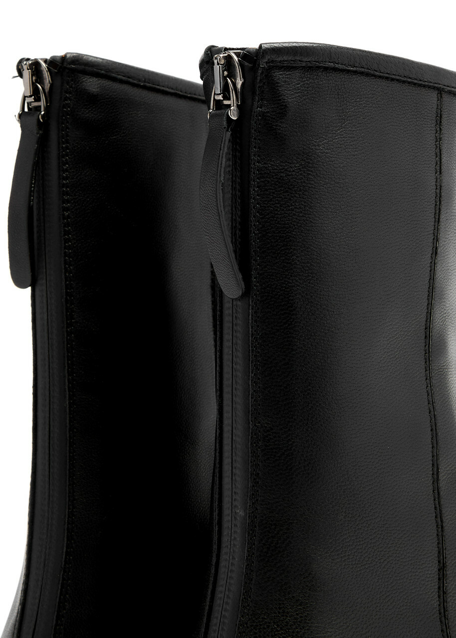 Legres Grained Leather Ankle Boots Black