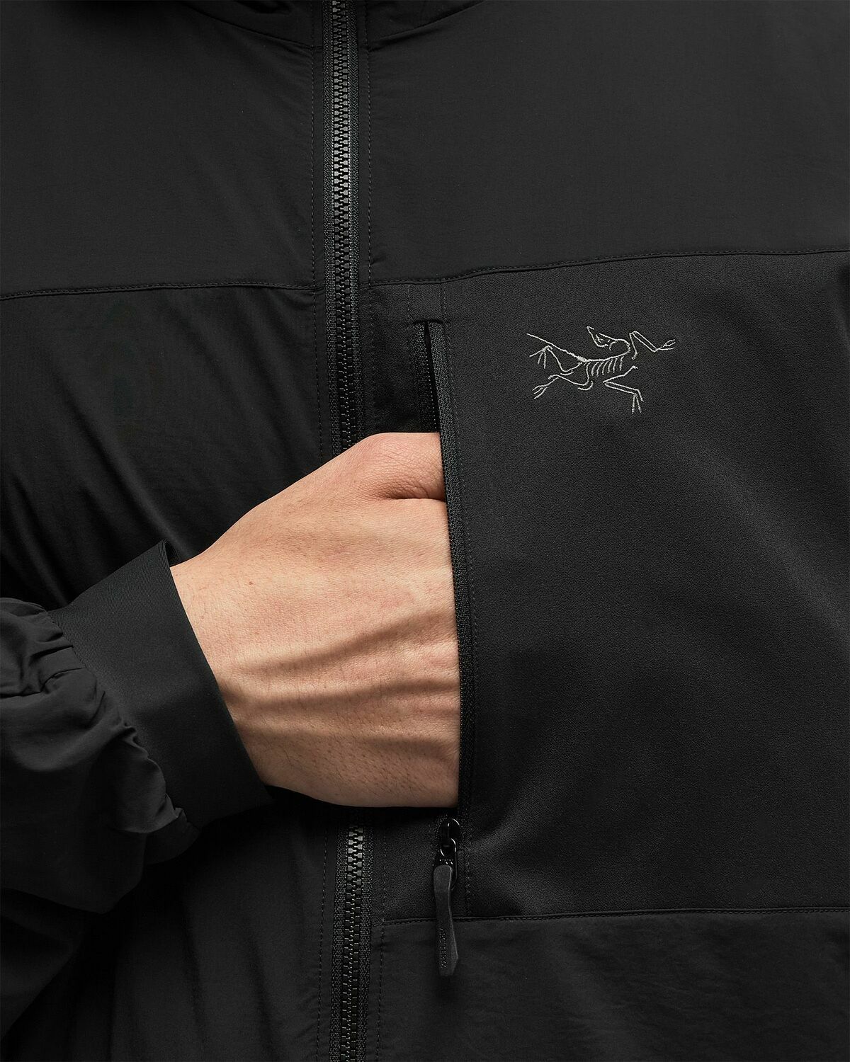 Arc´teryx Proton SL Hoody Black Mens Windbreaker