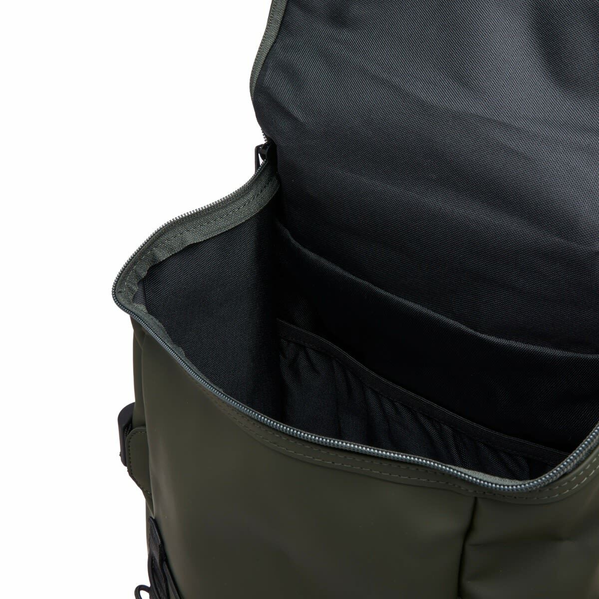 Rains Men's Trail Mountaineer Bag in Green 