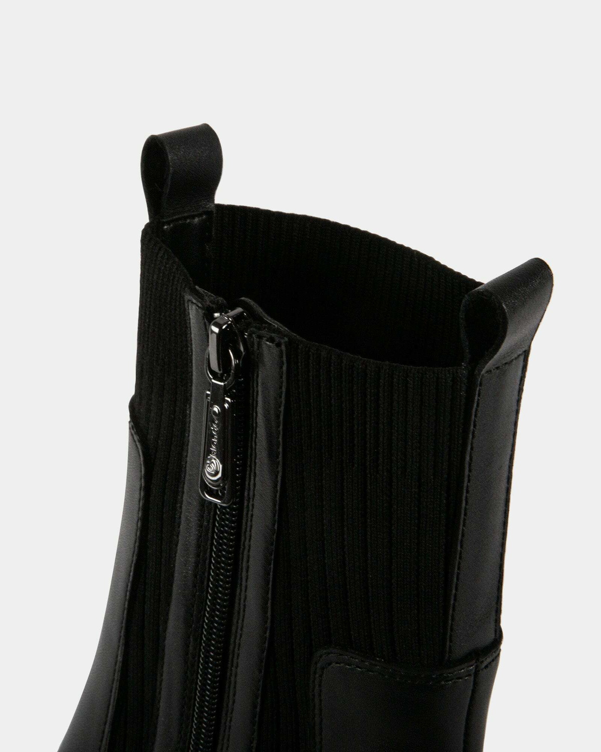 Steve Madden Idris Boots in Black