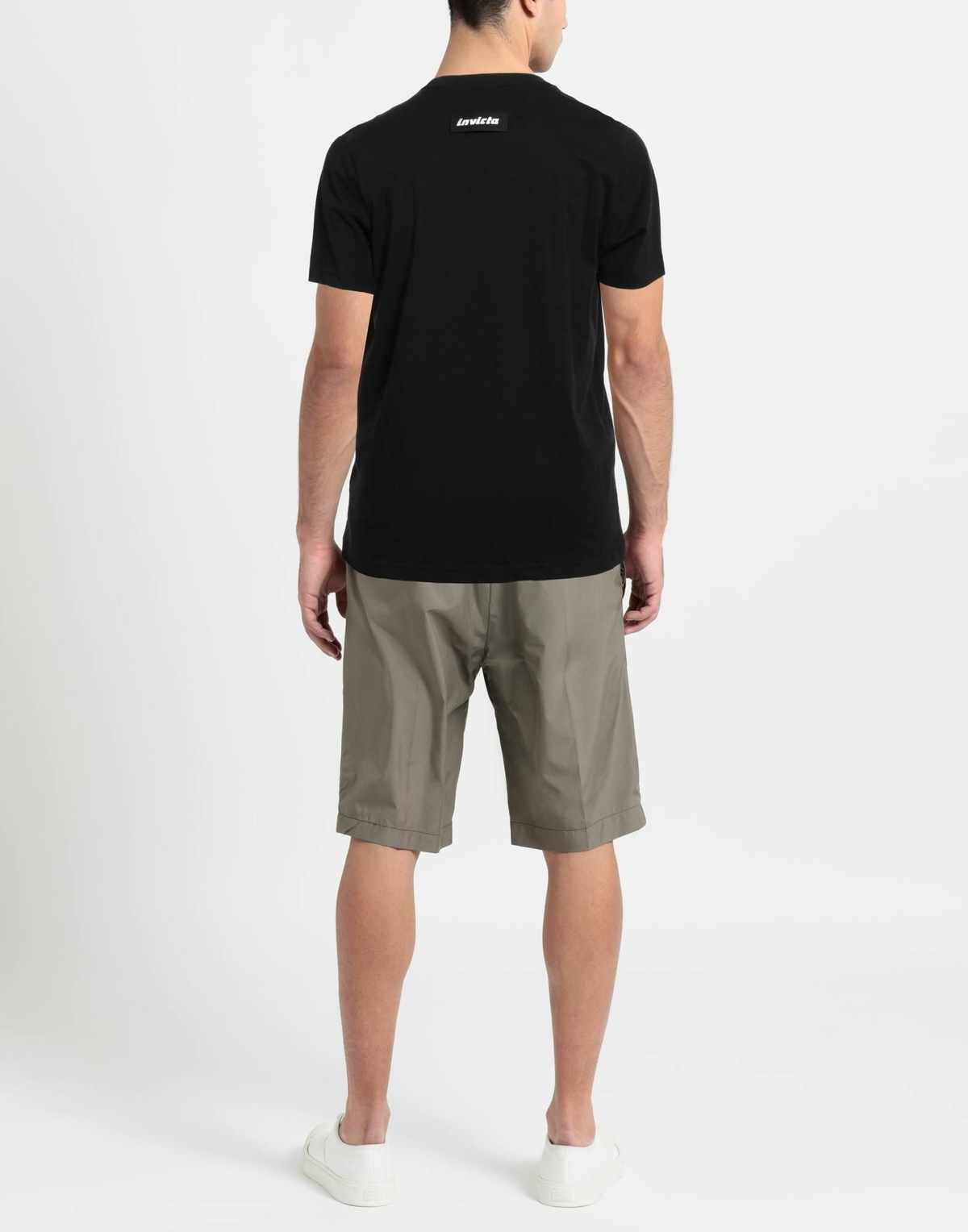 Invicta Mens T-shirt in Black