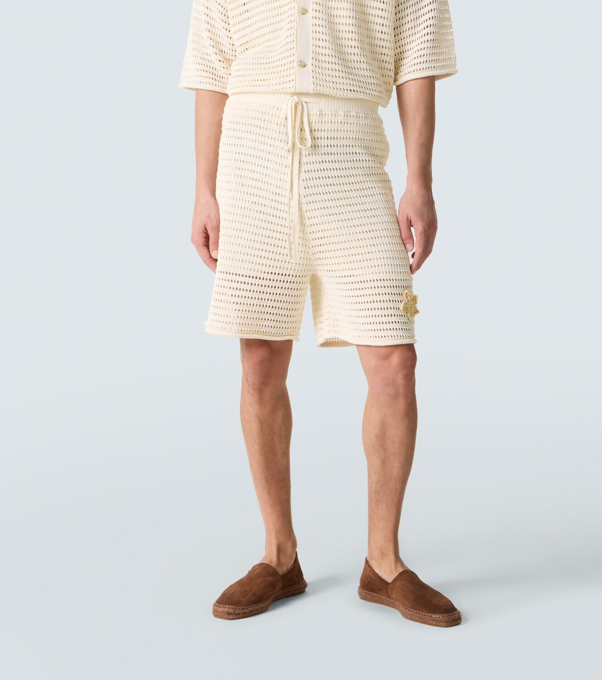 Commas Crochet floral-appliqué open-knit Bermuda shorts