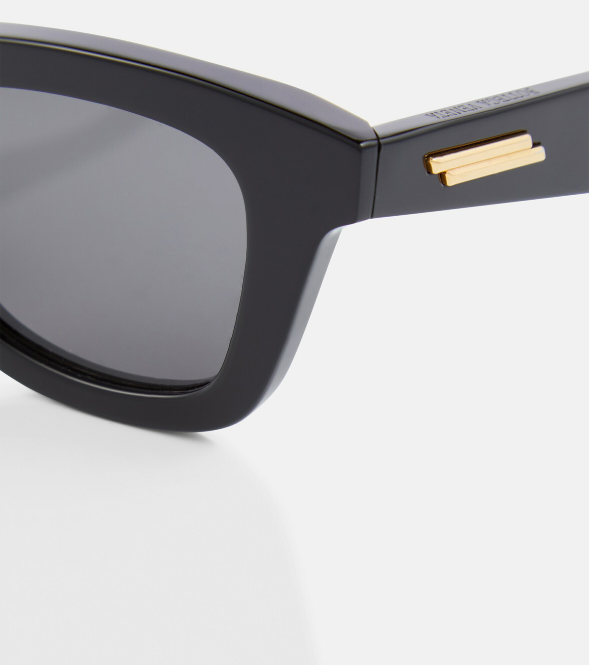 サングラス BOTTEGA VENETA CLASSIC SQUARE SUNGLASSES (734133_V2Q303344) Bottega Veneta - Classic Square Sunglasses - Green