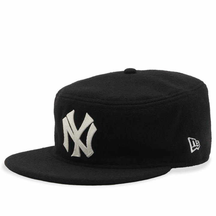 Photo: New Era New York Yankees Chainstitched Wool Pillbox Cap in Black 