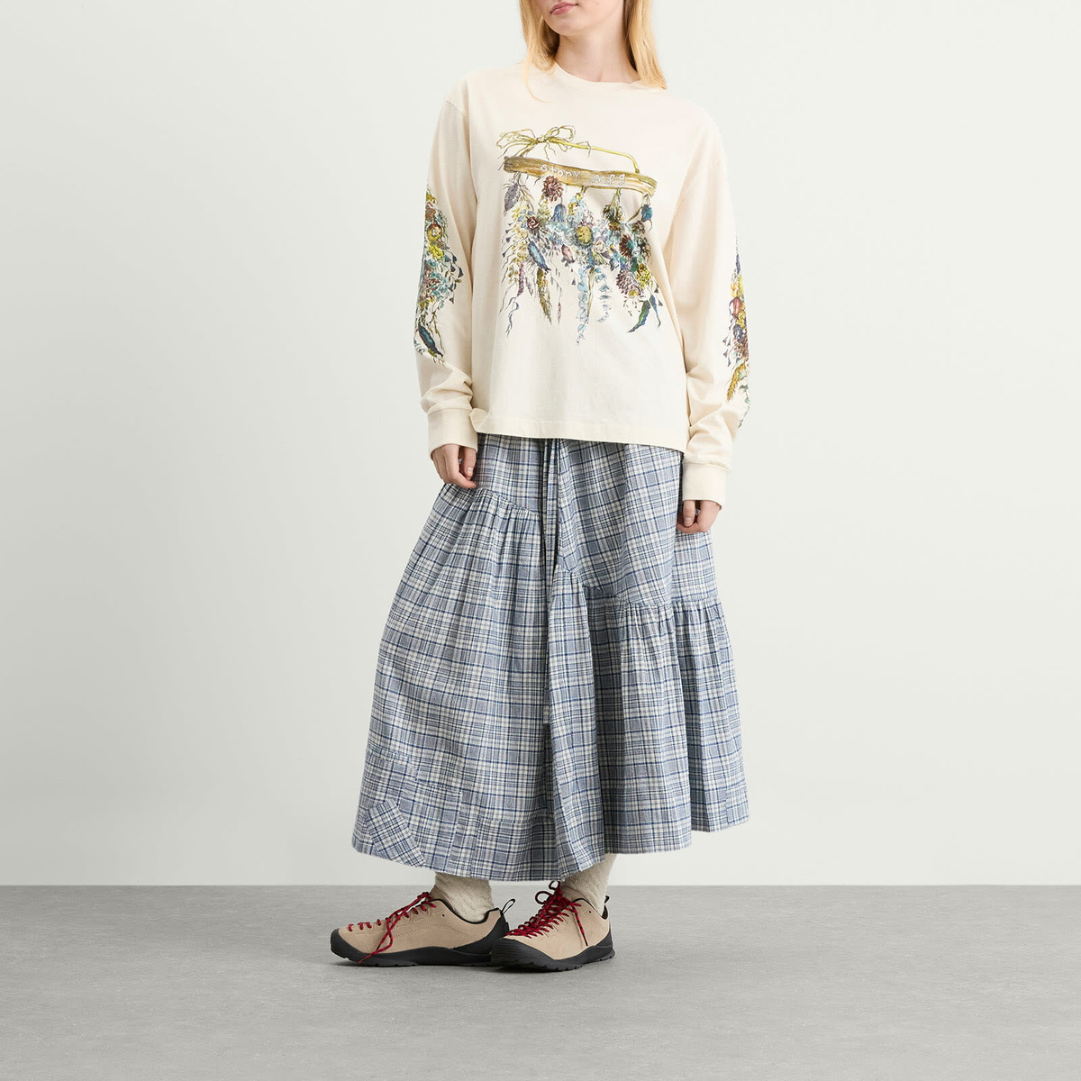 Story mfg. Women's Long Sleeve Grateful T-Shirt in Ecru