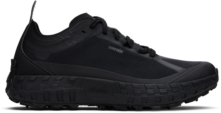 Photo: Norda Black 001 Sneakers
