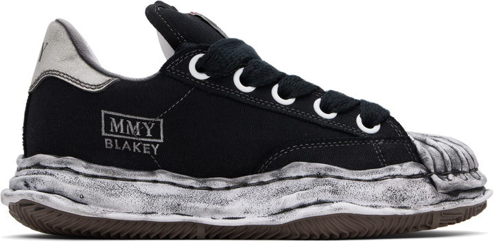 Photo: Maison MIHARA YASUHIRO Black 'Blakey Puffer' OG Sole Garment Dyed Canvas Sneakers