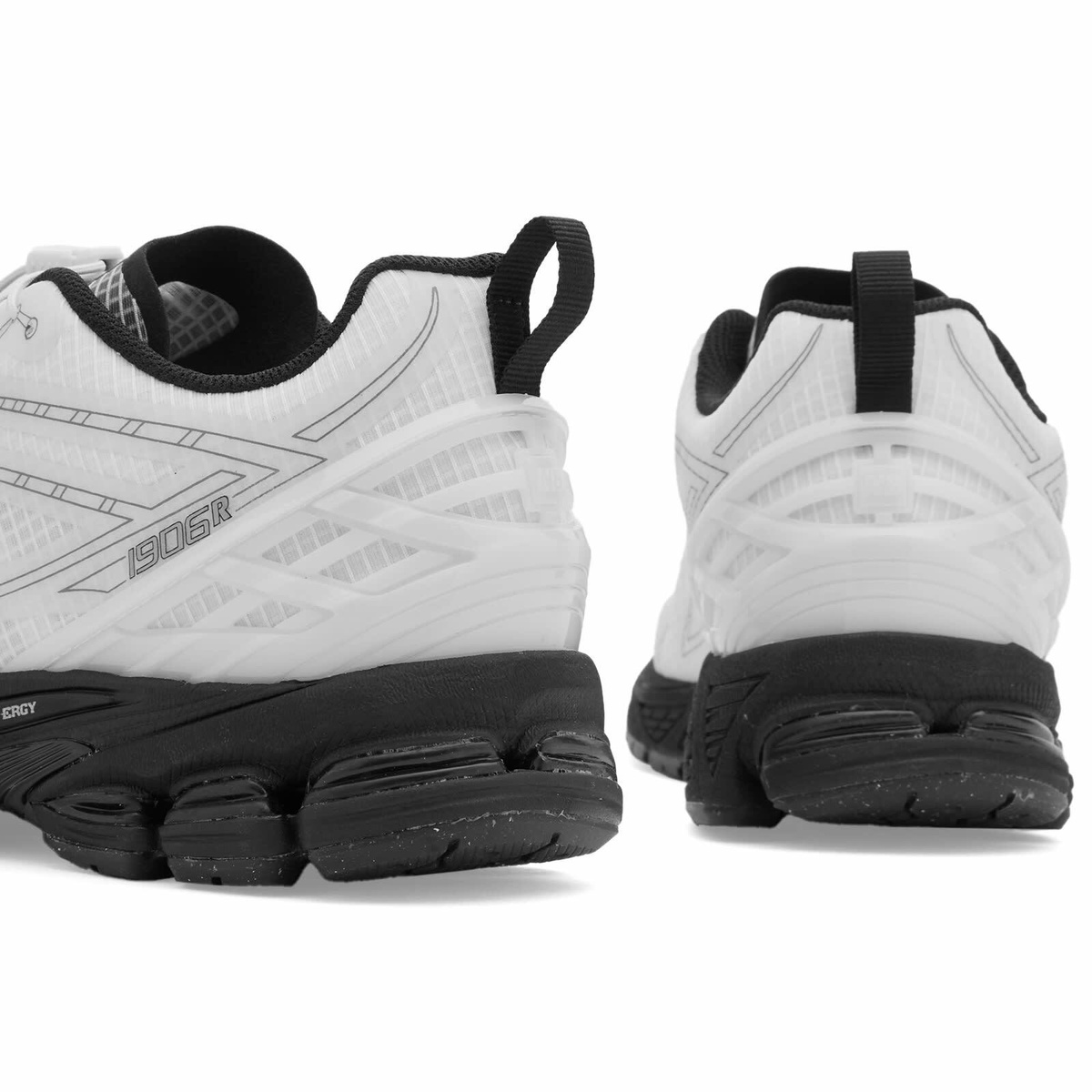 New Balance 1906R Sneaker in White