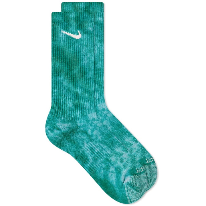 Photo: Nike NRG Essential Sock in Mystic Green/Dusty Sage/Whi