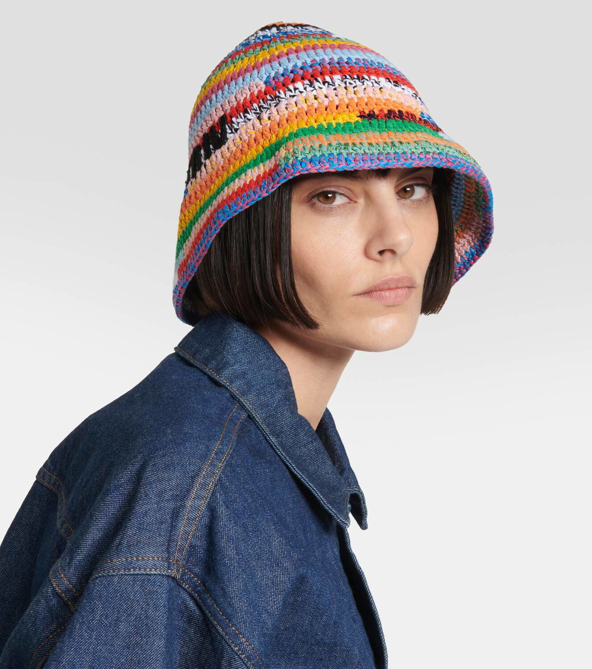 Miu Miu Crochet bucket hat Miu Miu display picture 2