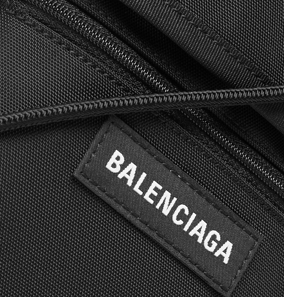Chia sẻ hơn 69 về balenciaga crossbody bag men mới nhất - cdgdbentre.edu.vn