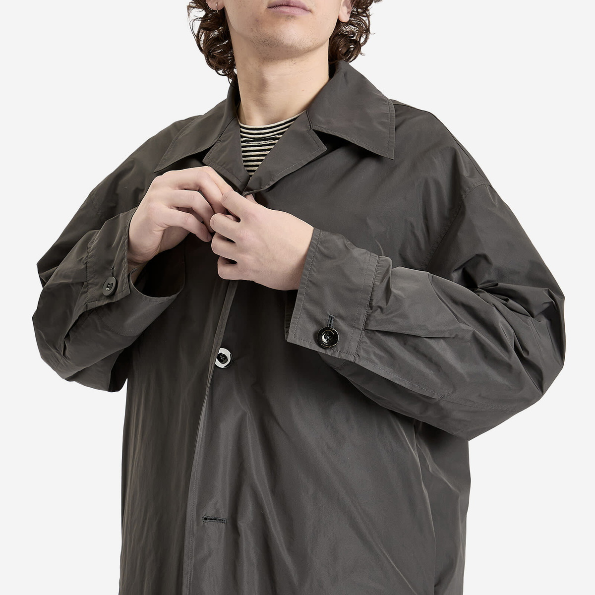 Jil Sander Men's Sport Trench Coat in Asphalt Jil Sander