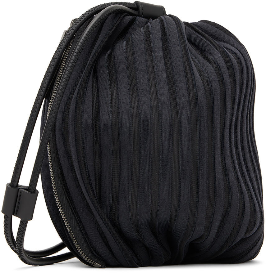 Issey Miyake Women's Linear Knit Backpack - Dark Gray