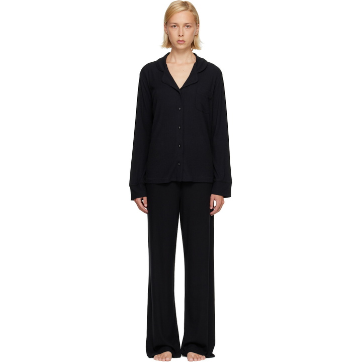 Photo: SKIMS Black Soft Lounge Sleep Pyjama Set