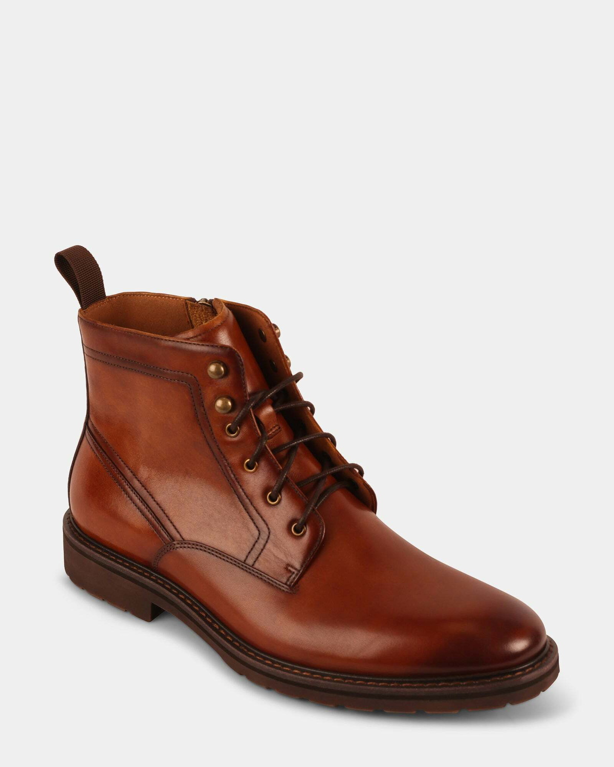 Steve Madden Richtmon Boots in Tan