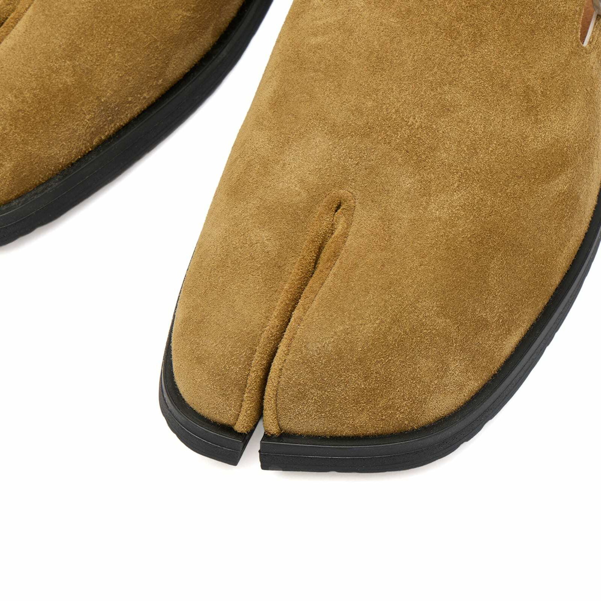 Maison Margiela Men's Tabi Anatomic Mules in Breen