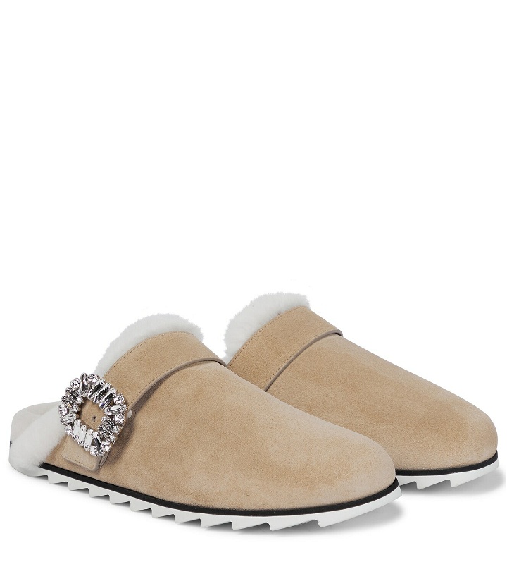 Photo: Roger Vivier Slidy Viv' shearling and suede slippers
