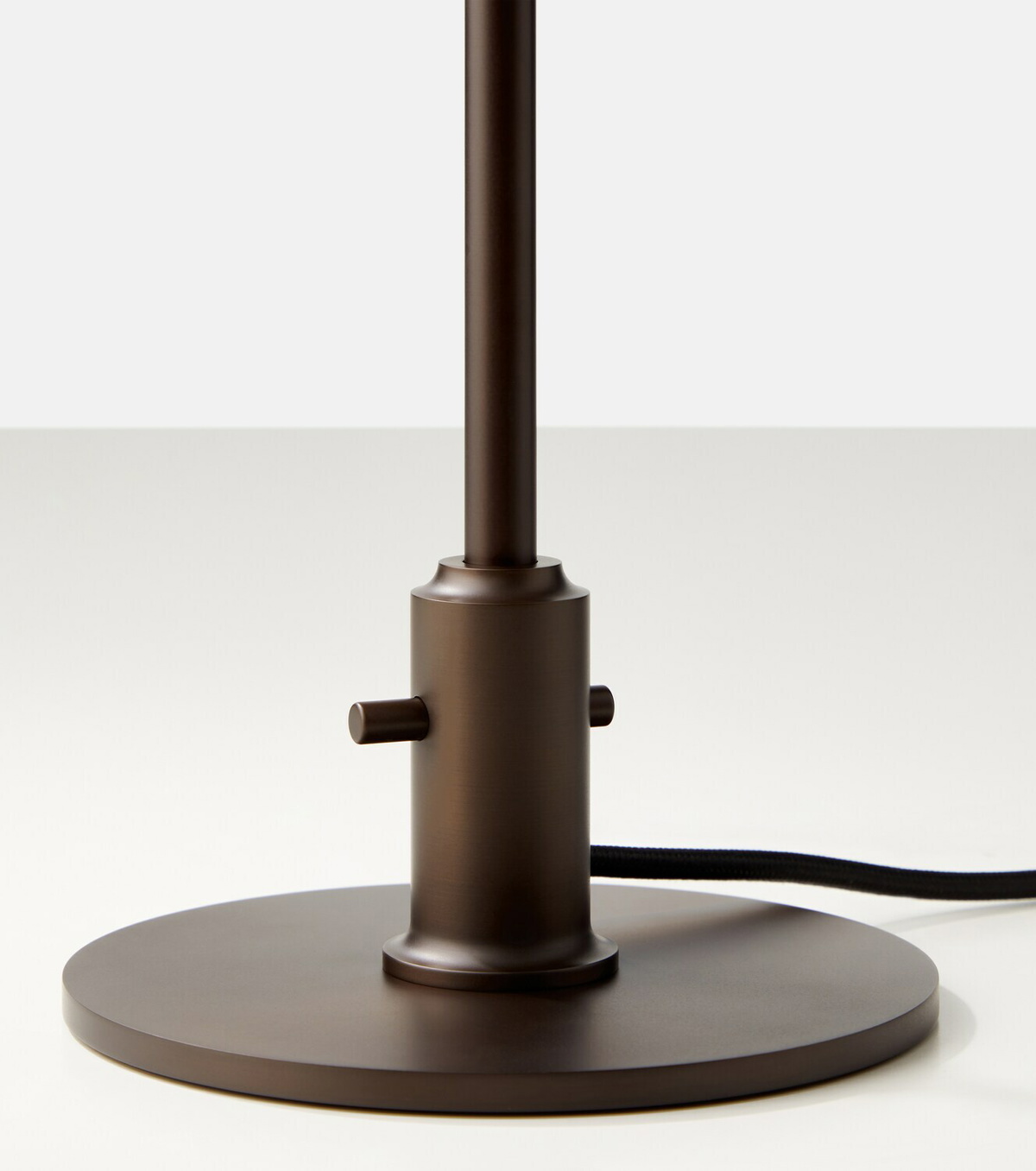 Louis Poulsen PH 3/2 table lamp by Poul Henningsen (EU plug)