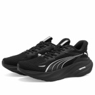 Puma Magnify NITRO 3 Sneaker in Black/Silver