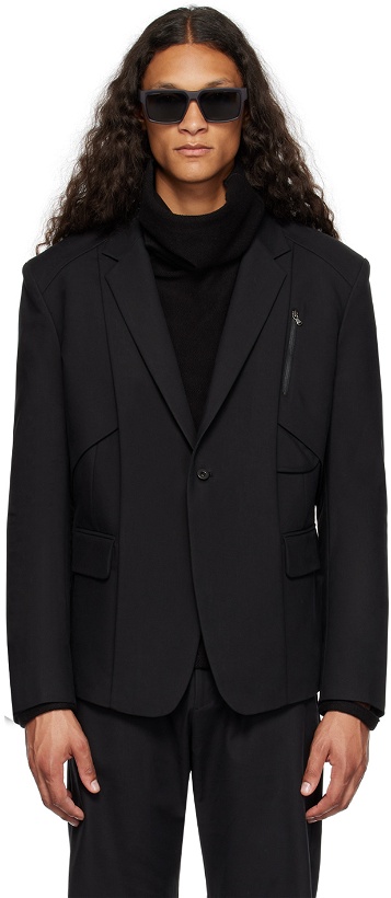 Photo: CARNET-ARCHIVE Black Architectural Tailored Blazer