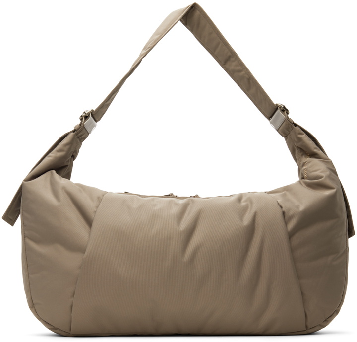 Photo: HGBB STUDIO Beige Leaf Bag