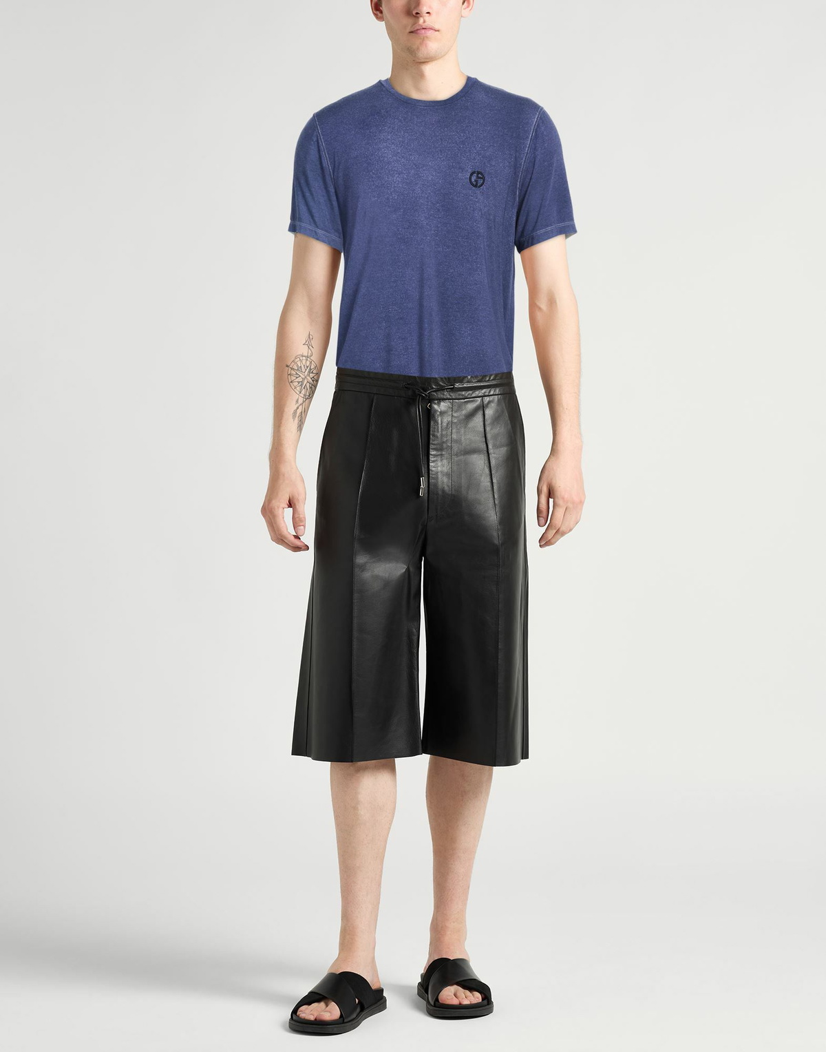Giorgio Armani Mens T-shirt in Navy