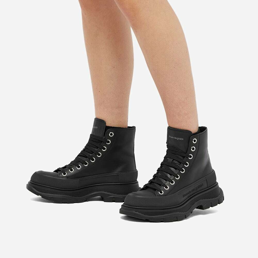 【関税&送料込】Alexander Mcqueen Black Leather Tread Slick Men's Tread Slick Boot in Black | McQueen US