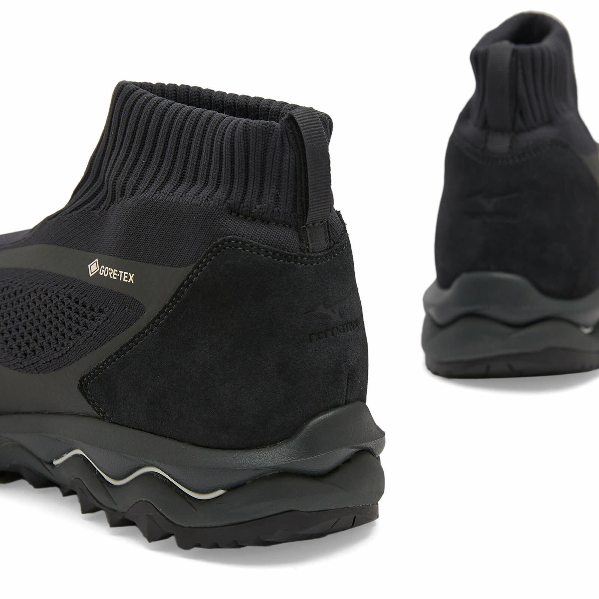Mizuno x Nonnative Wave Mujin TL GTX Mid in Black/White Mizuno Mizuno x Nonnative Wave Mujin TL GTX Mid in Black/White Mizuno