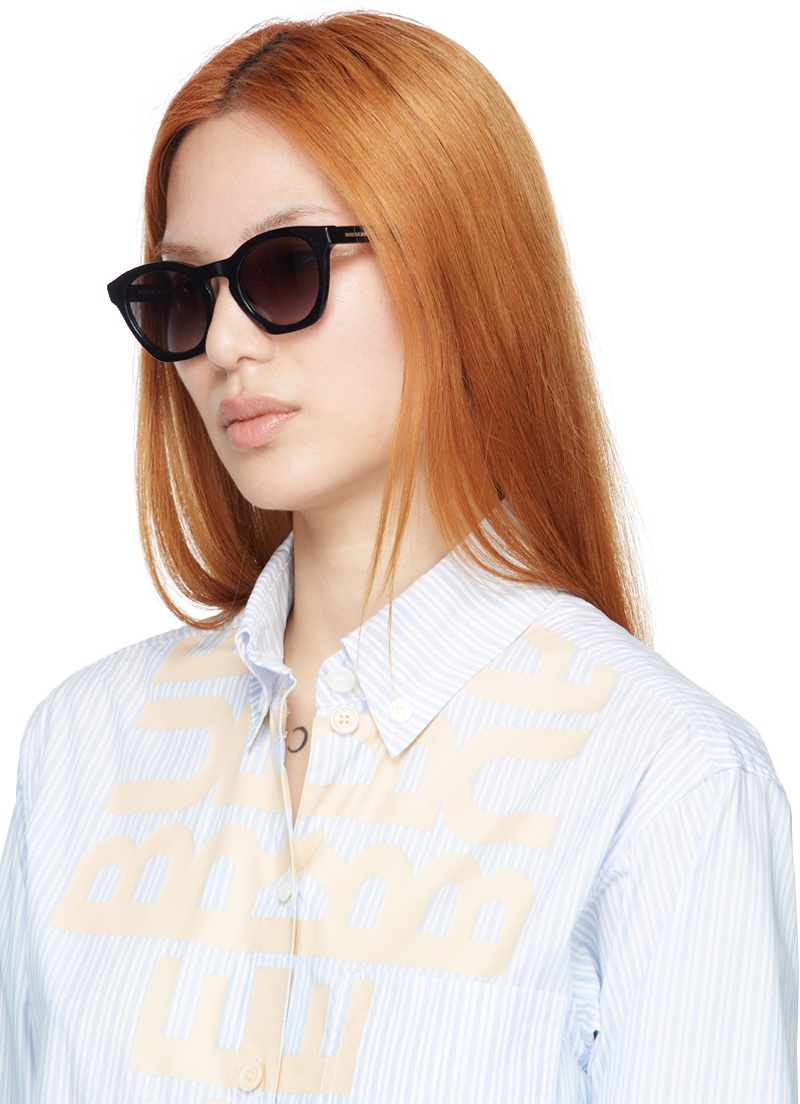 【美品】BURBERRY ブラック キャットアイ サングラス Burberry Black Cat-Eye Sunglasses Burberry