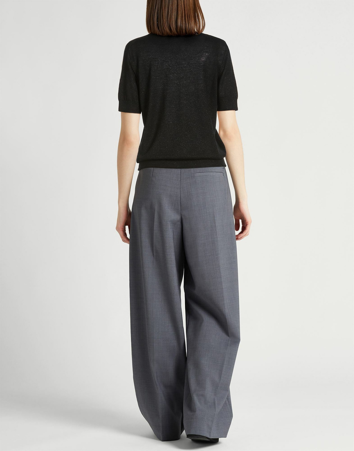Crossley Womens Sweater in Black