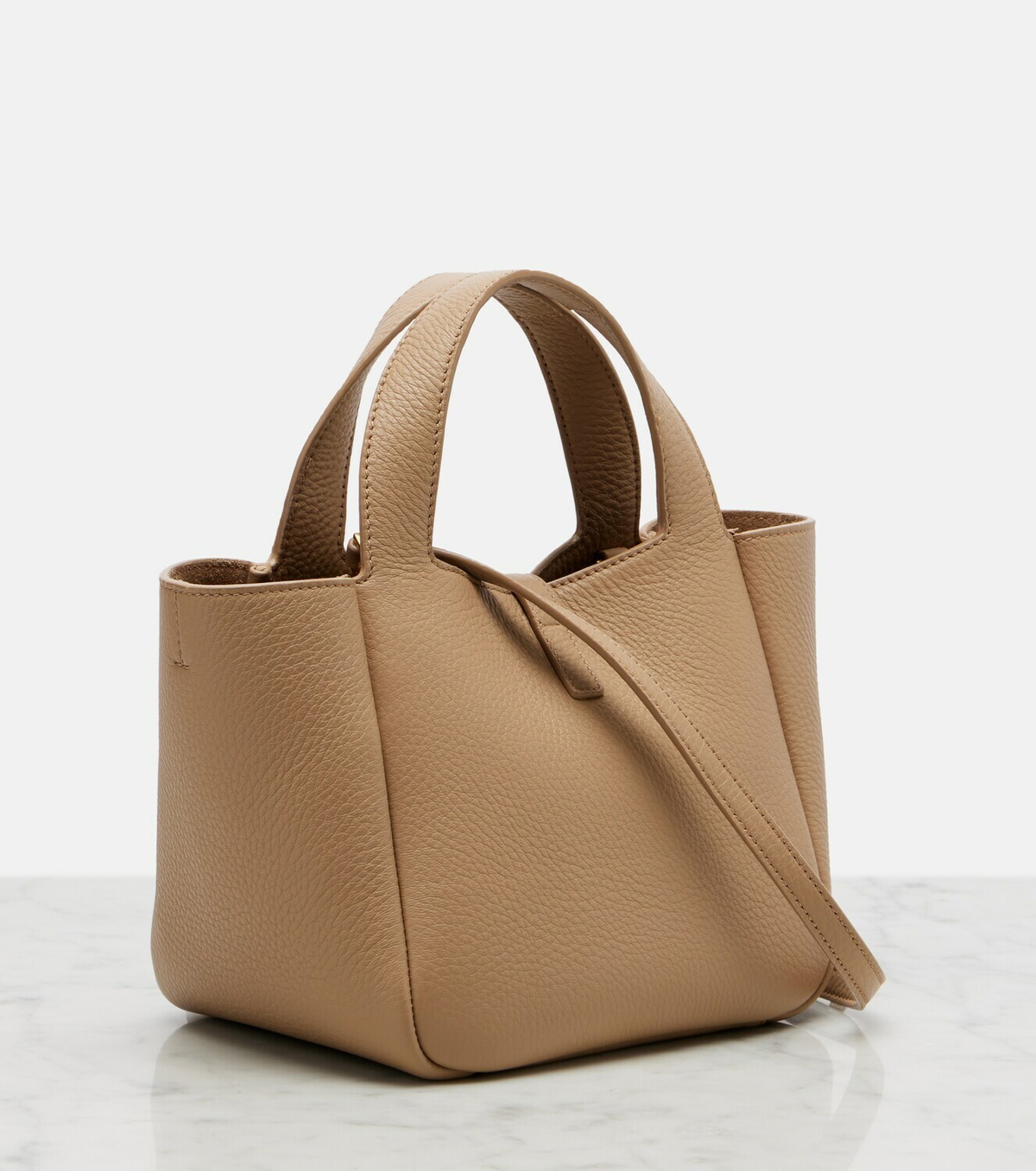Saint Laurent Le 5 à 7 Baby Bea leather top-handle bag