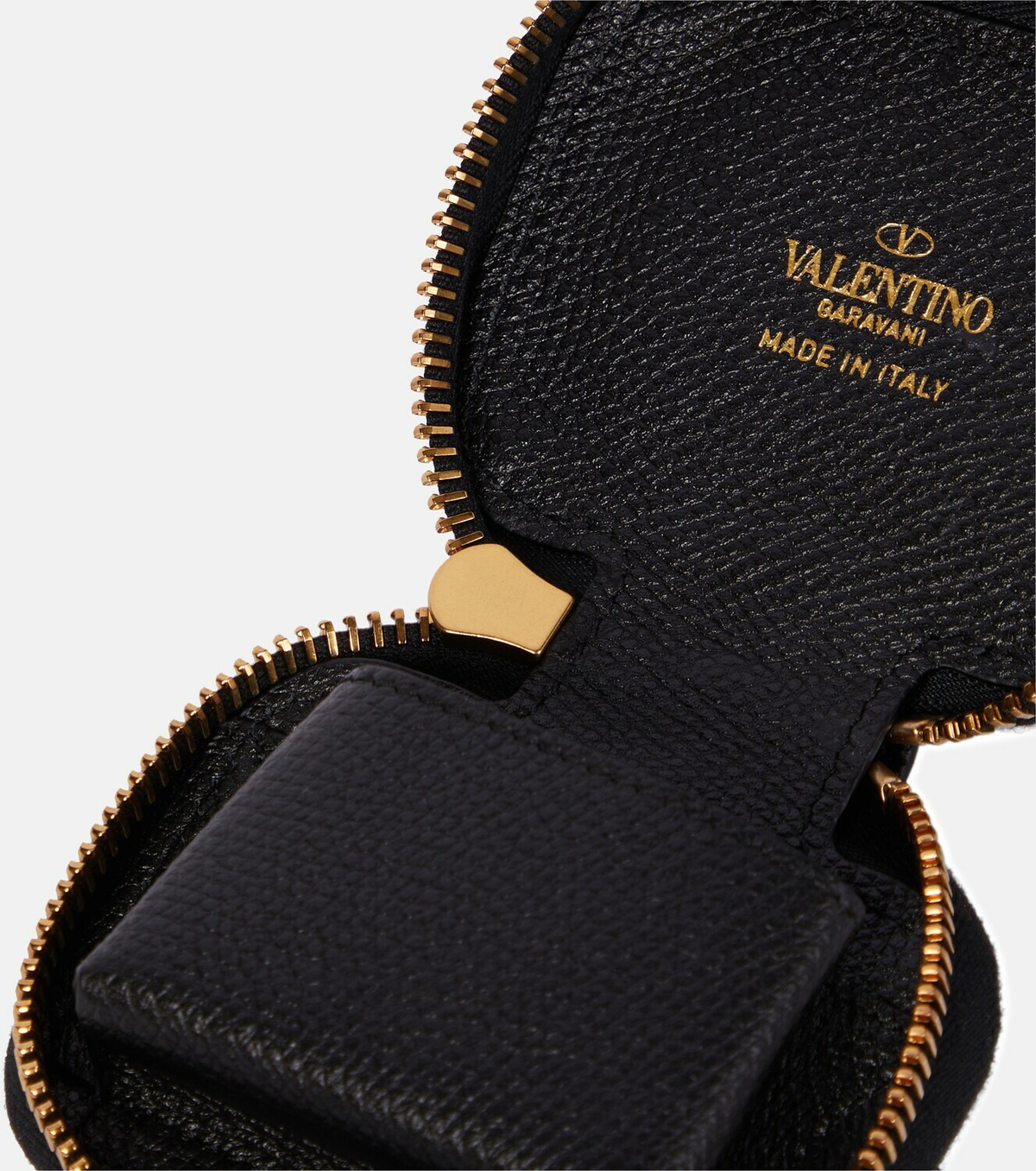 【VALENTINO】GARAVANI VLogo leather AirPods Pro case P00640677.jpg