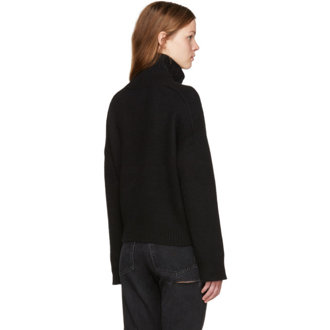 Wendelborn Black Oversized Cashmere Turtleneck