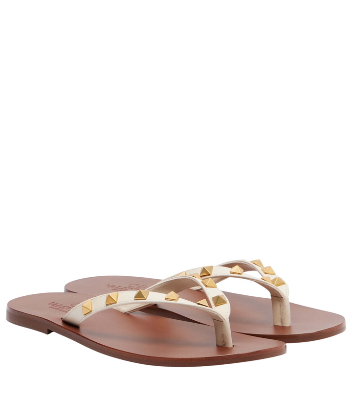 Photo: Valentino Garavani Rockstud leather thong sandals